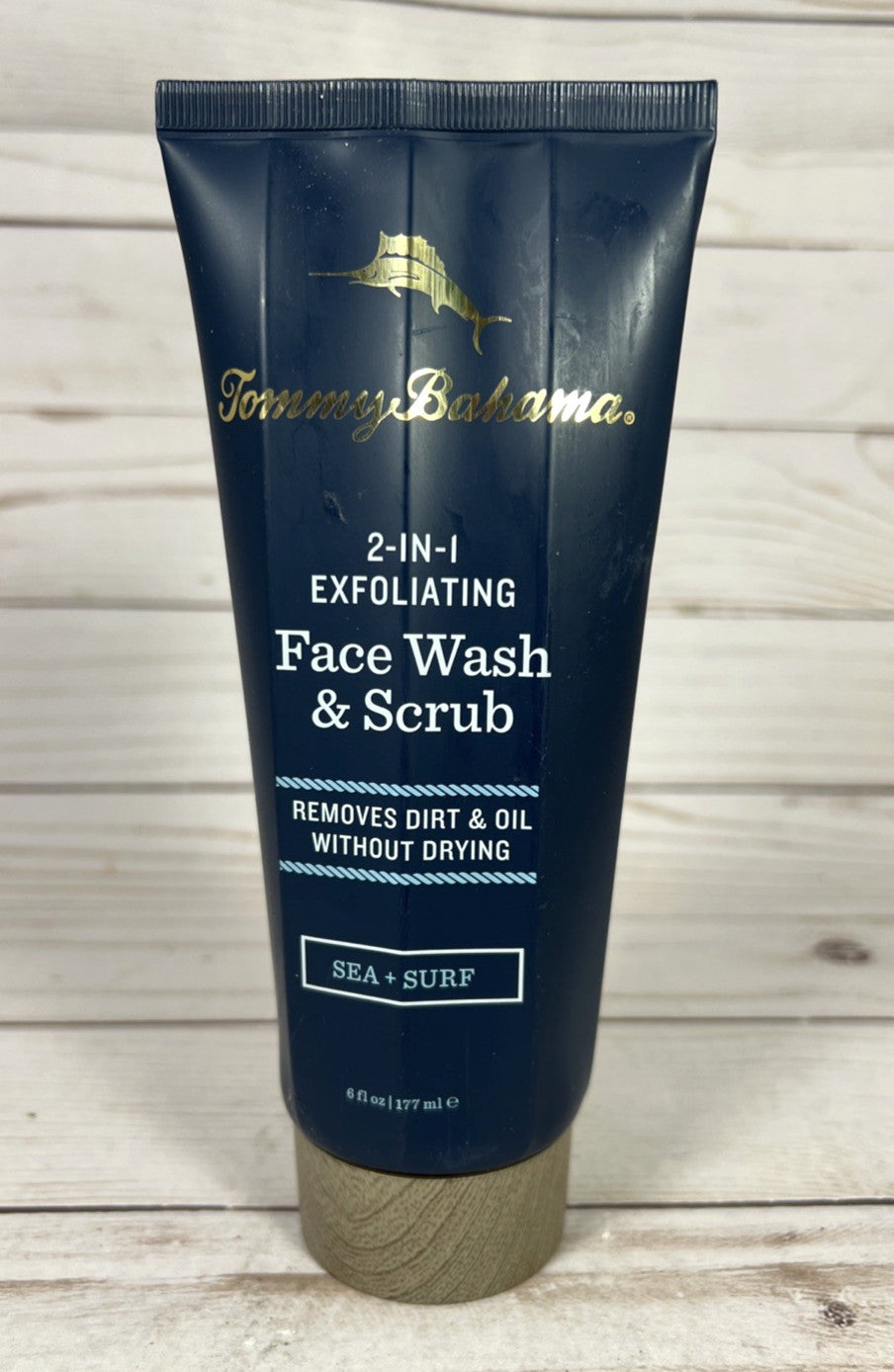 Tommy Bahama 2-in-1 Exfoliating Face Wash & Scrub Sea + Surf 6oz
