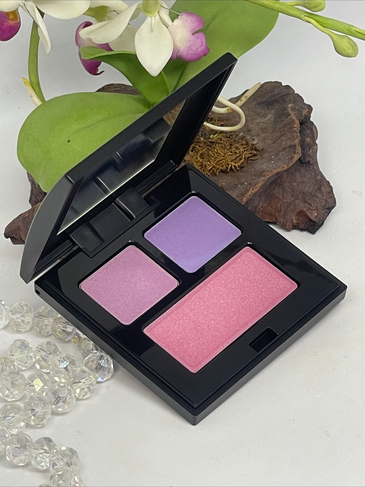 Seaweed Water Gel Eyeshadow & Blush Compact Lady Elliot - New