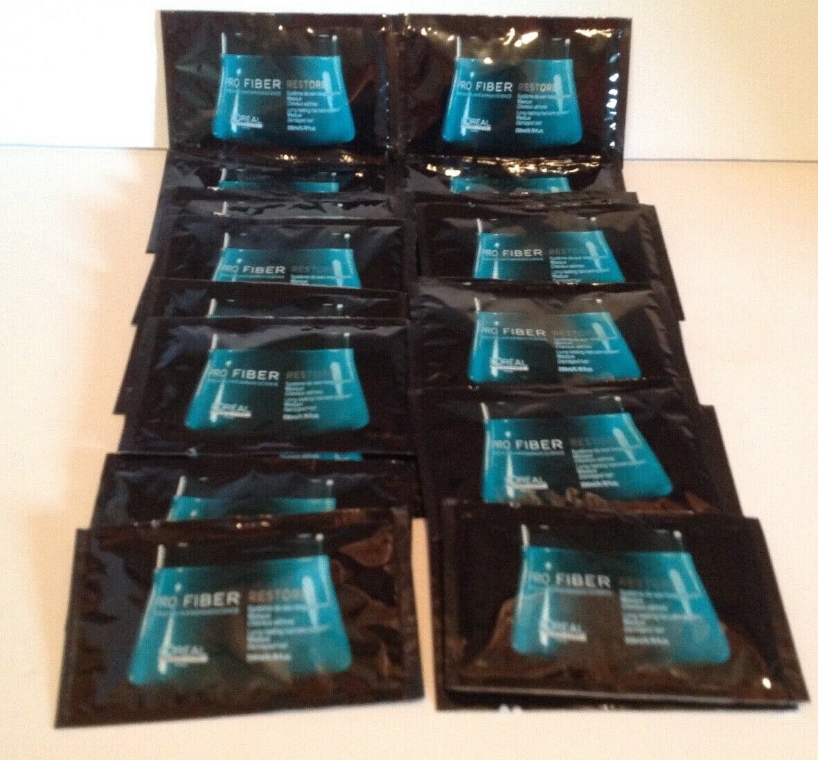 Hair Repair Mask Sample Pack - Restores Shine & Softness, 20 TSA-Friendly Singles
