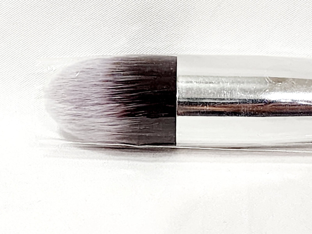 Face Tapered Brush - Black Chrome Oval Synthetic Full Size Makeup Brush
