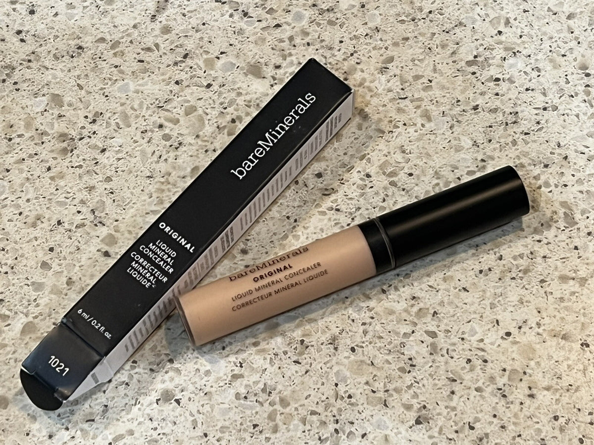Liquid Mineral Concealer Fair 1N - Medium Buildable Coverage, Brightening & Hydrating