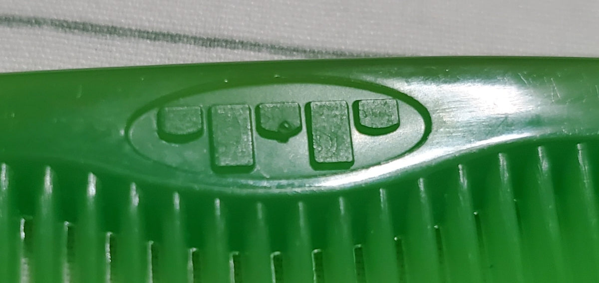 Vintage Tip Top Unbreakable Hair Comb Set - 6 Beige & Green 5-inch Combs