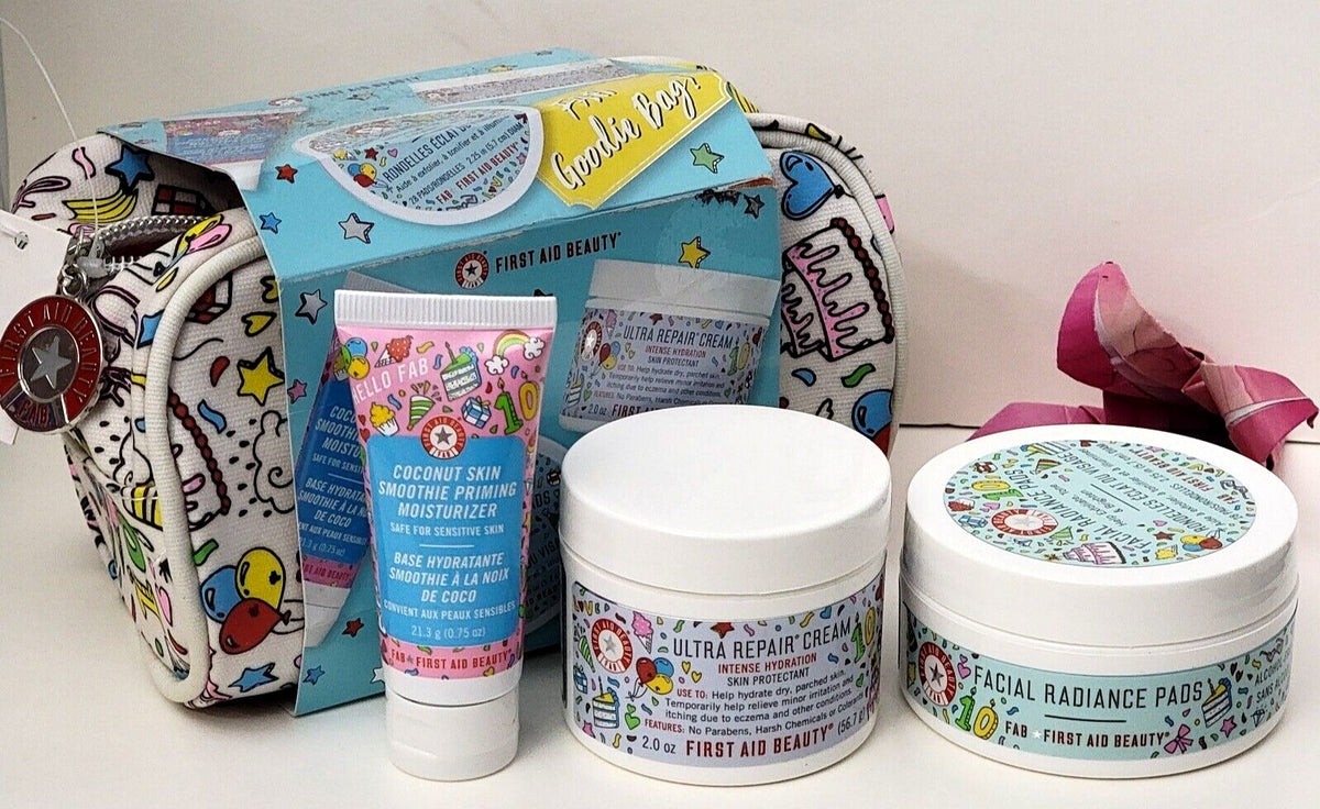 First Aid Beauty Goodie Bag! Facial Pads, Ultra Repair Cream & Priming Moisturizer Set