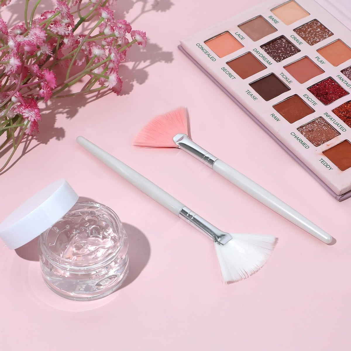 Fan Brush Set for Face Masks and Makeup Application - Pink & White, 2 Pieces