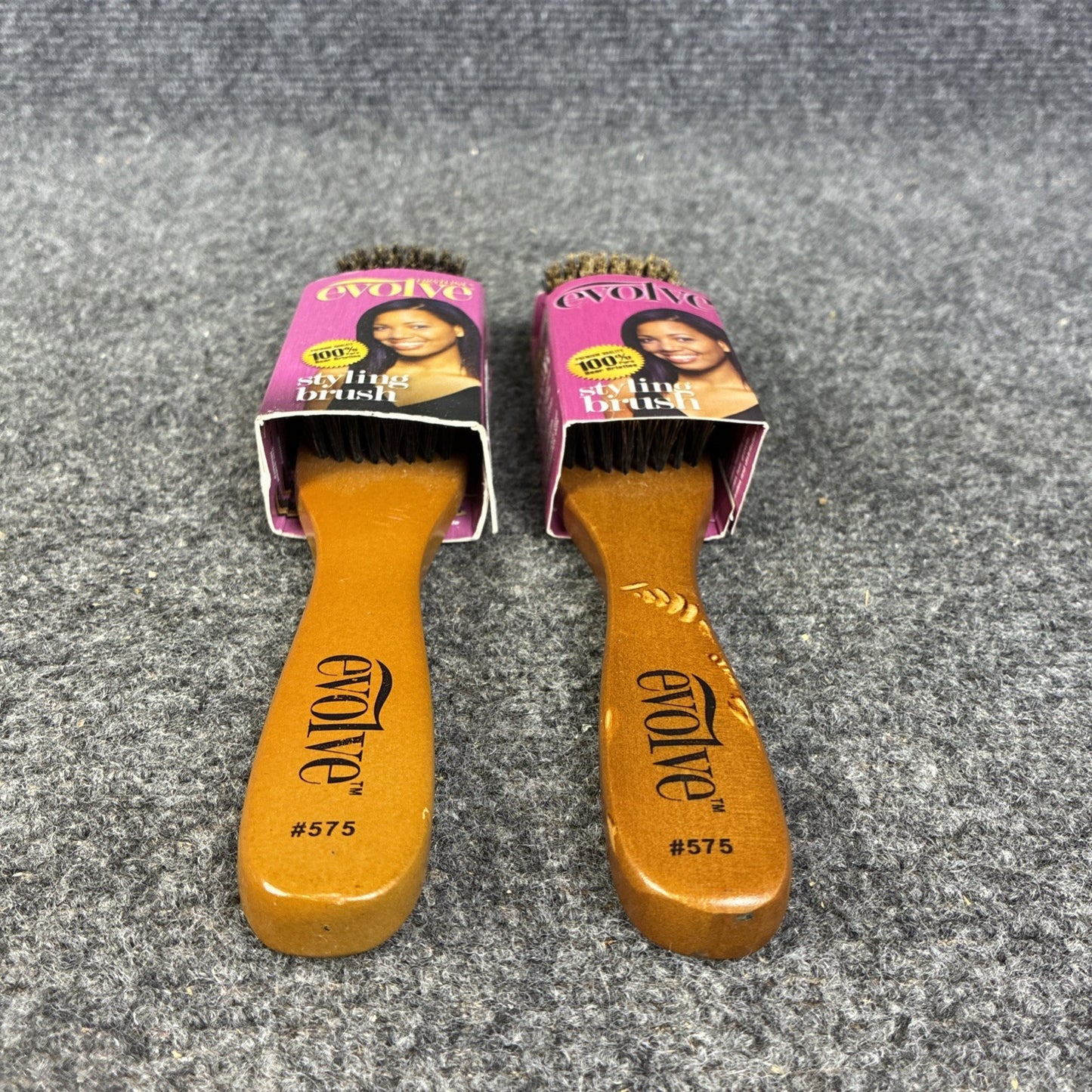 Lot of 2 Styling Brushes for All Hair Types - Smooth & Style