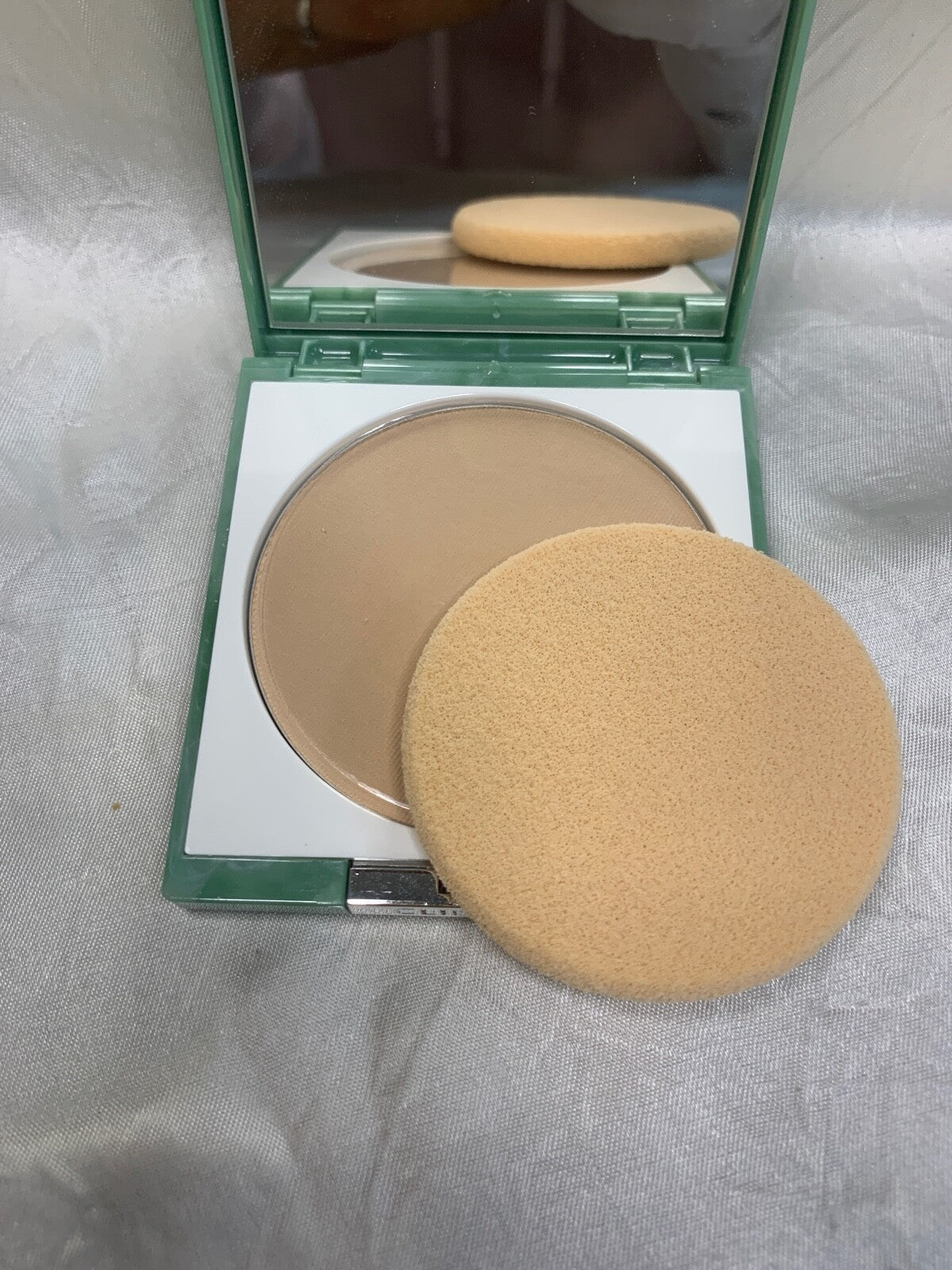 Translucent Face Powder for Matte Finish Oil-Free 7.6g - Stay Neutral