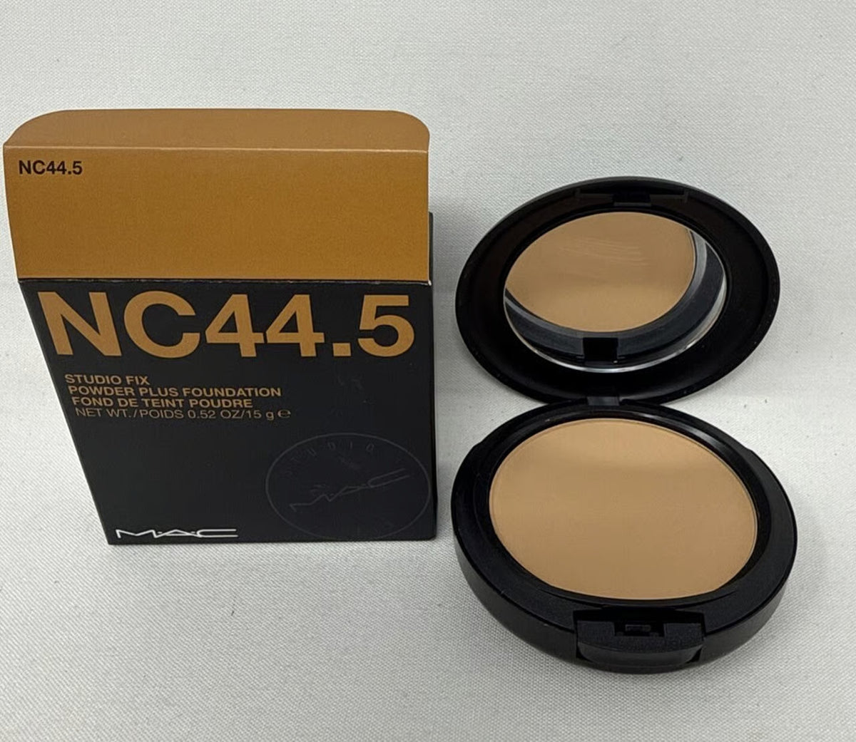 Mineral Face Powder - Oil Control, Long-Lasting, Non-Streaking, Silky Texture