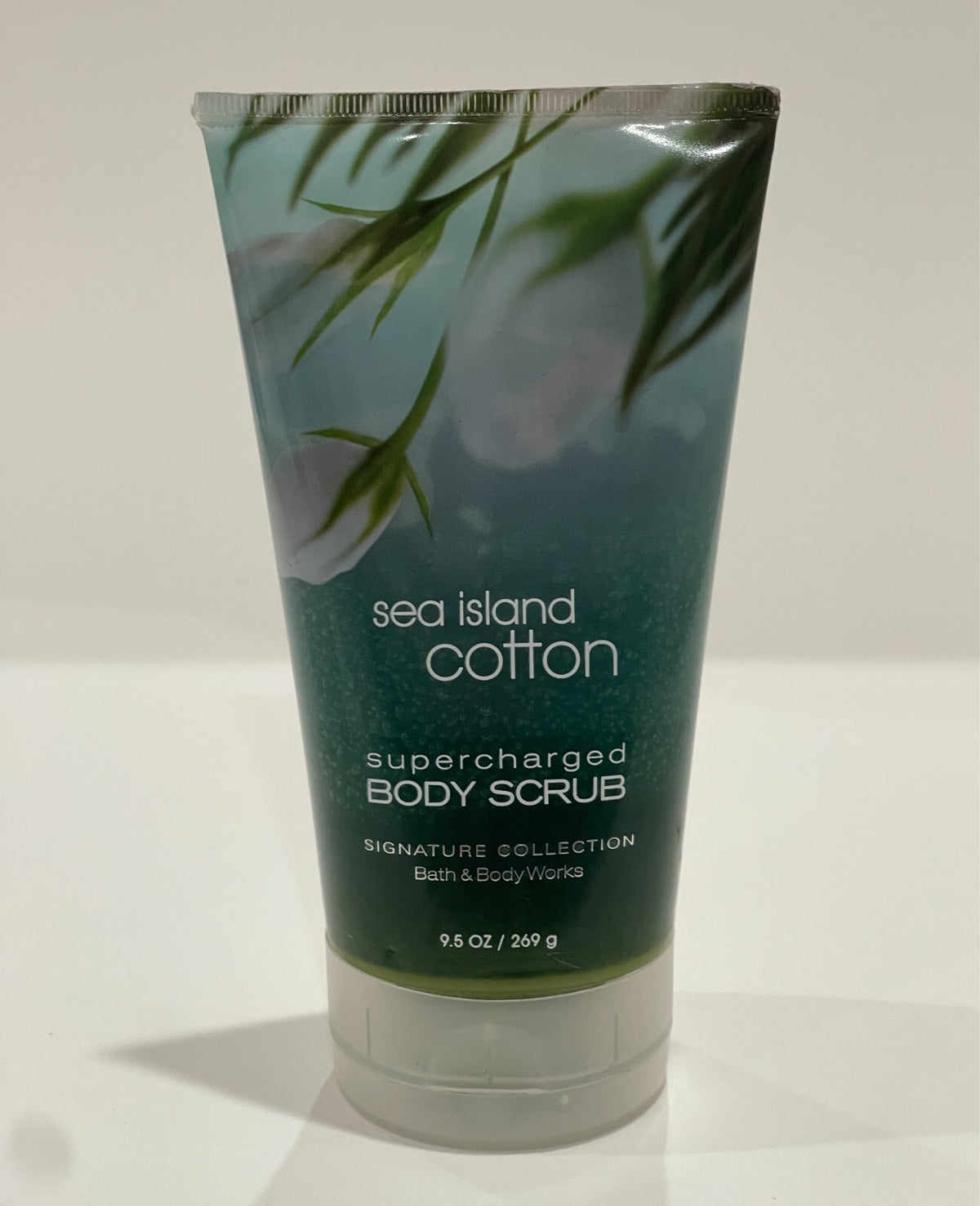 Bath & Body Works Sea Island Cotton Supercharged scrub 9.5 fl oz /