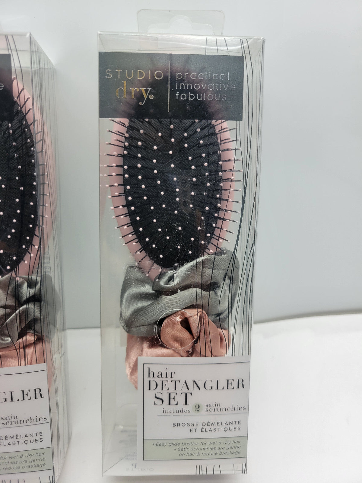 Dry Hair Detangler Set with Brush and Satin Scrunchies - 2 Pack