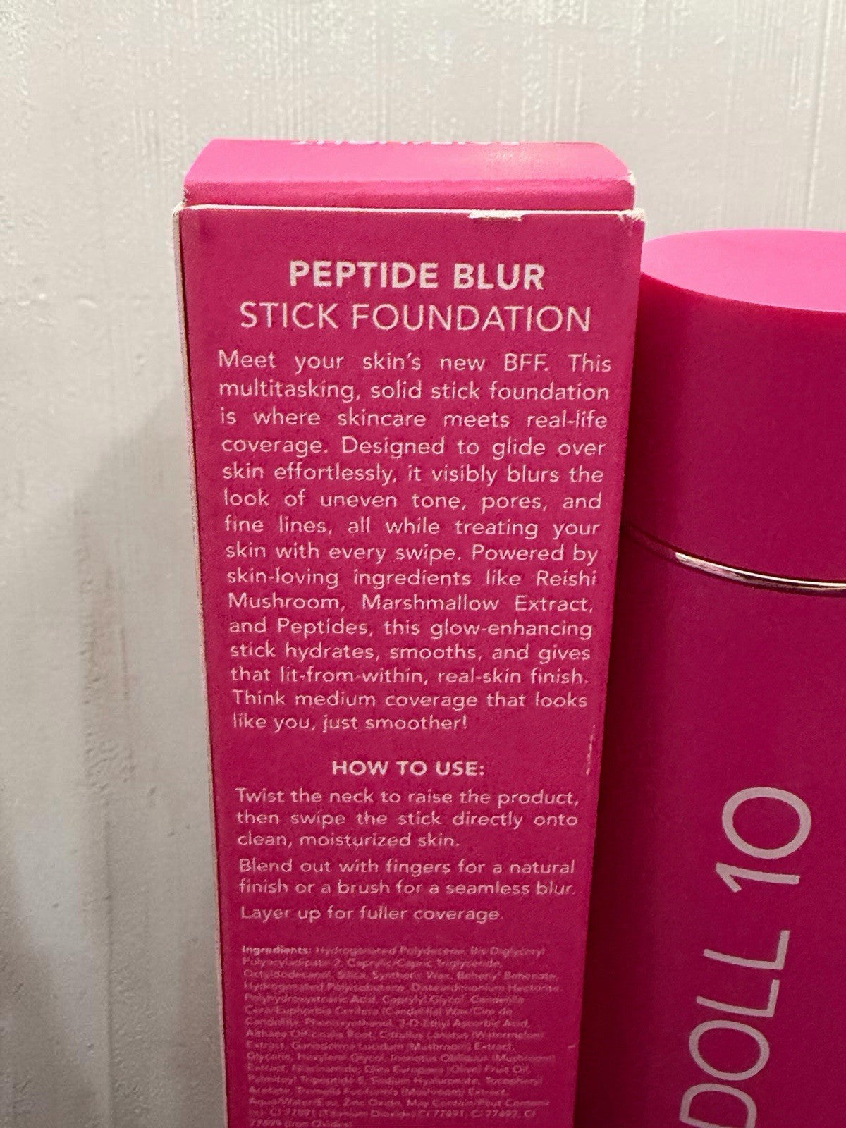 Doll 10 Peptide Blur Stick Foundation - Fair Light, Smooth Pores & Fine Lines