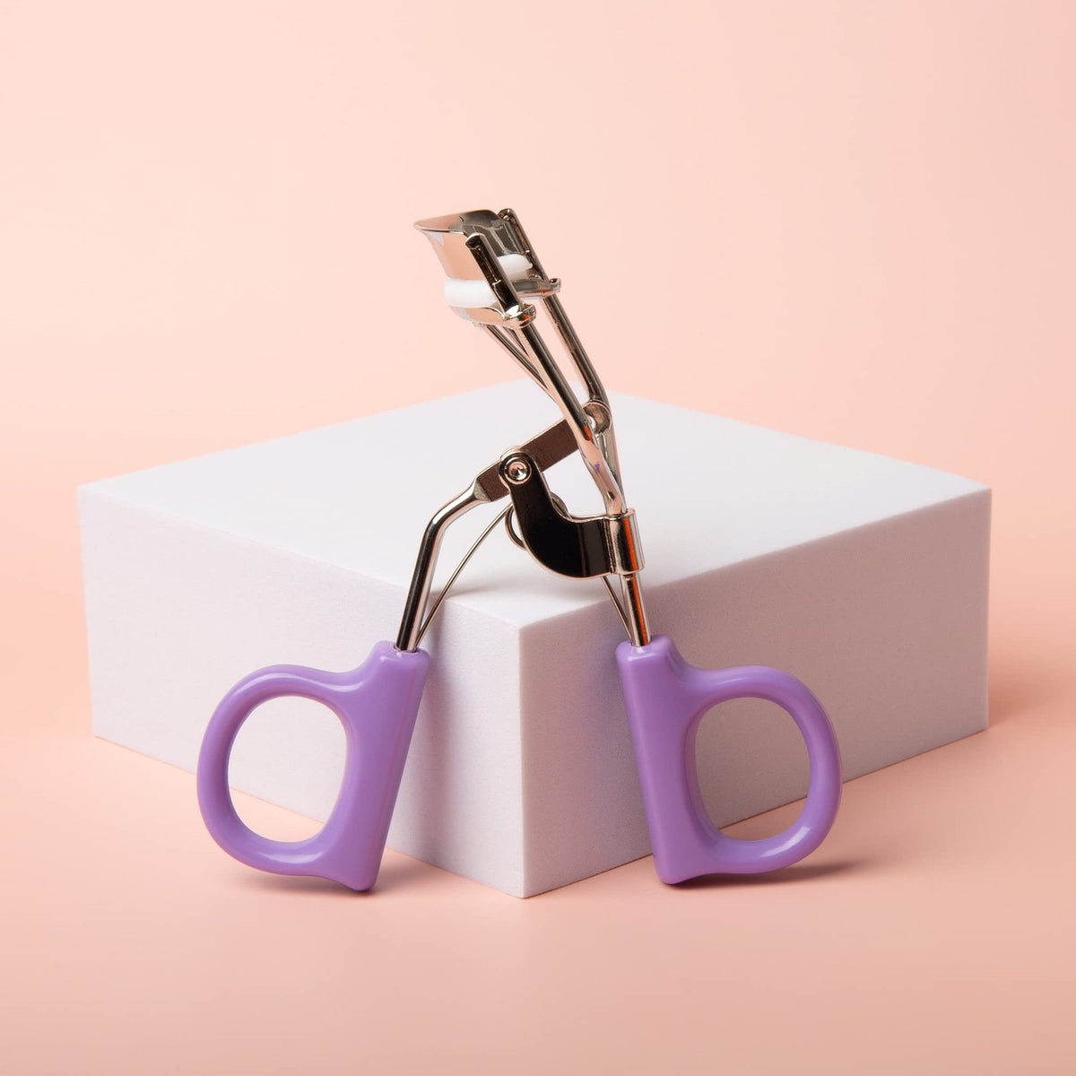 Eyelash Curler for Pinch-Free Lash Lift & Standard, Purple - Salon-Quality Makeup Tool