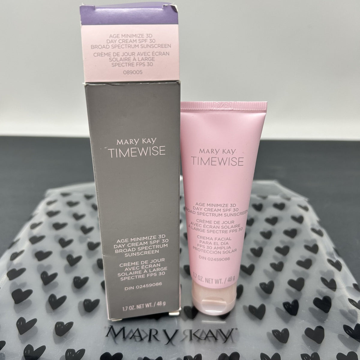 Mary Kay Age Minimize 3D Day Cream SPF 30 for Oily & Combo Skin