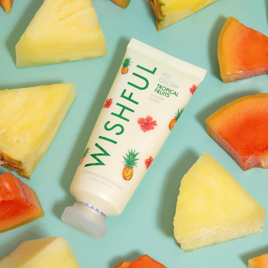 Wishful by Huda Beauty Yo Glow Enzyme Scrub Tropical Fruit (40ml)