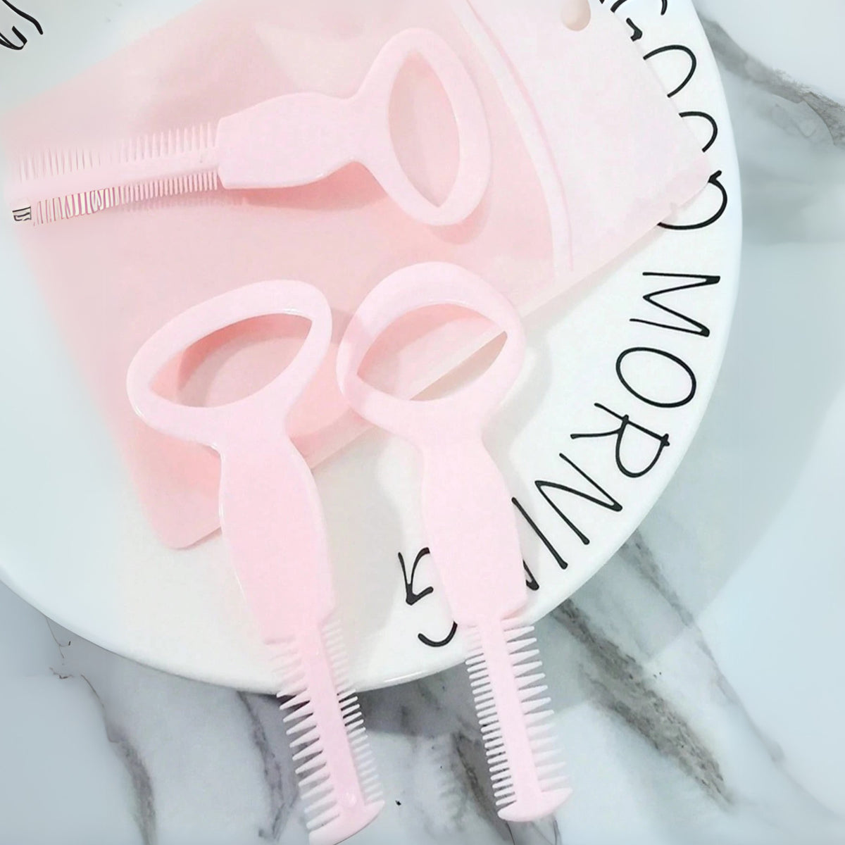 Pink Eyelash Shaper Tool for Natural Curling - Easy Lash Lift Assistant