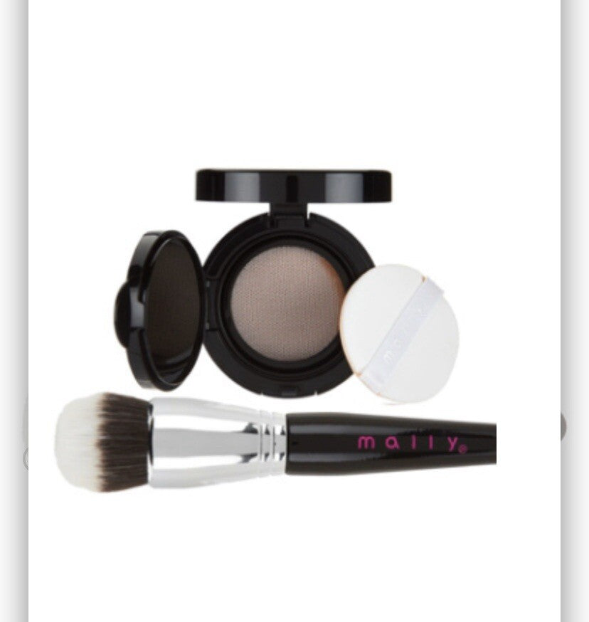 Foundation with Brush - Medium Shade Flawless Finish Transforming Effect 0.42 oz