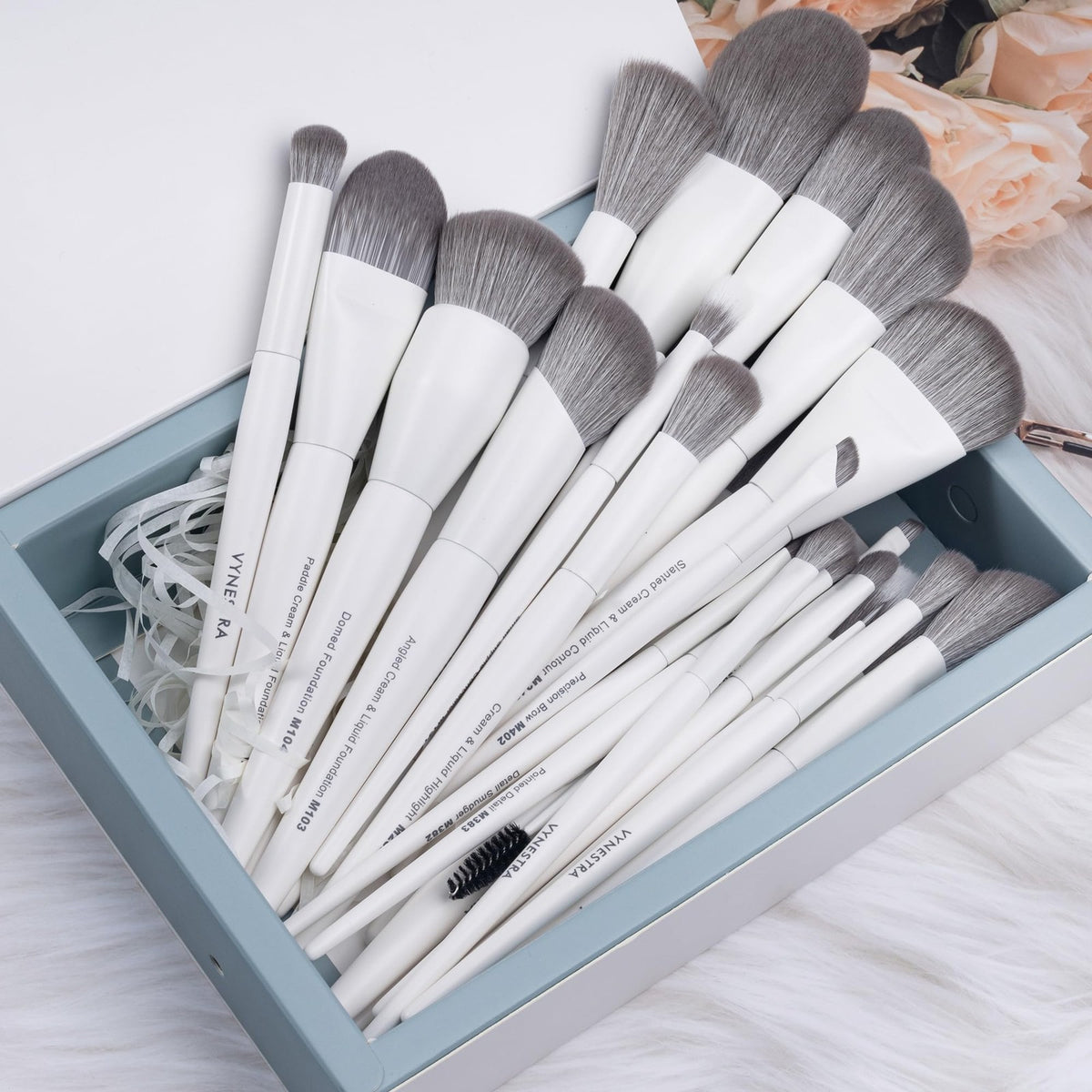 30 Pcs Professional Makeup Brush Set with Soft Synthetic Bristles and Elegant Wooden Handles