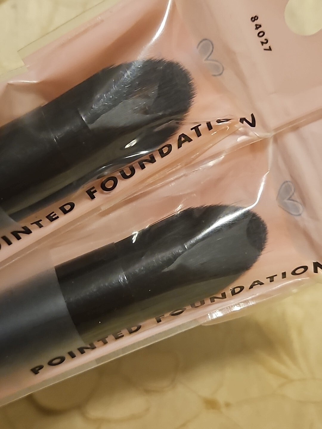 Set of 2 Pointed Foundation Makeup Brushes - Precise Liquid, Cream & Powder Application