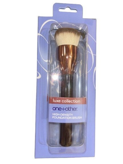 High-Density Foundation Brush - One+Other Luxe Collection Flat Top