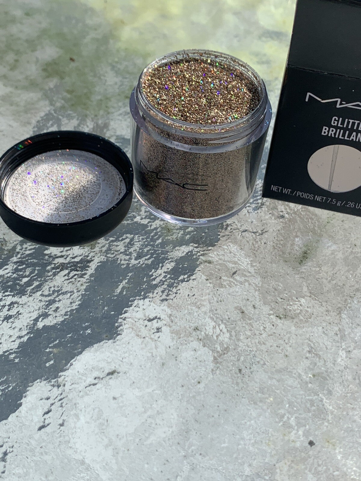 MAC 3D Gold Glitter Brilliants Loose Body & Face Makeup Glitter - 7.5g