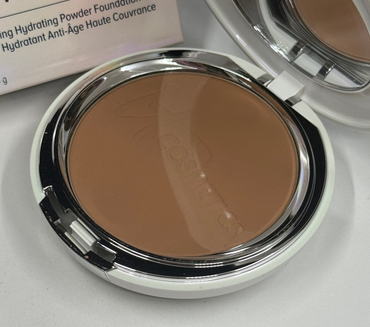 It Cosmetics Celebration Foundation Illumination Rich 0.3oz Face Powder Foundation - Anti-Aging Hydrating Makeup