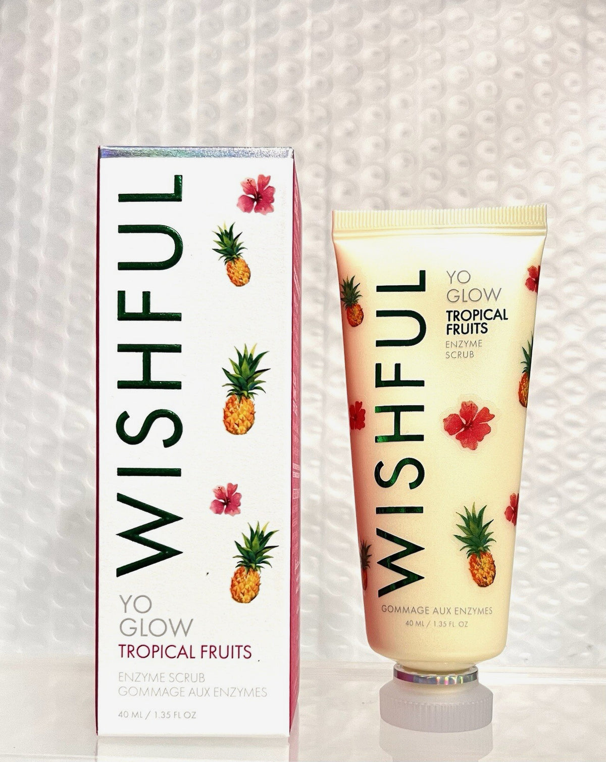Wishful by Huda Beauty Yo Glow Enzyme Scrub Tropical Fruit (40ml)