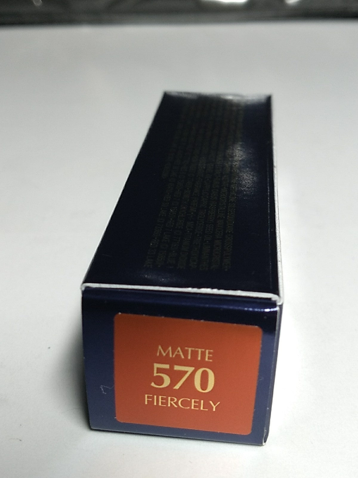 Estee Lauder Pure Colour Envy Matte Lipstick 570 Fiercely Non-Feathering