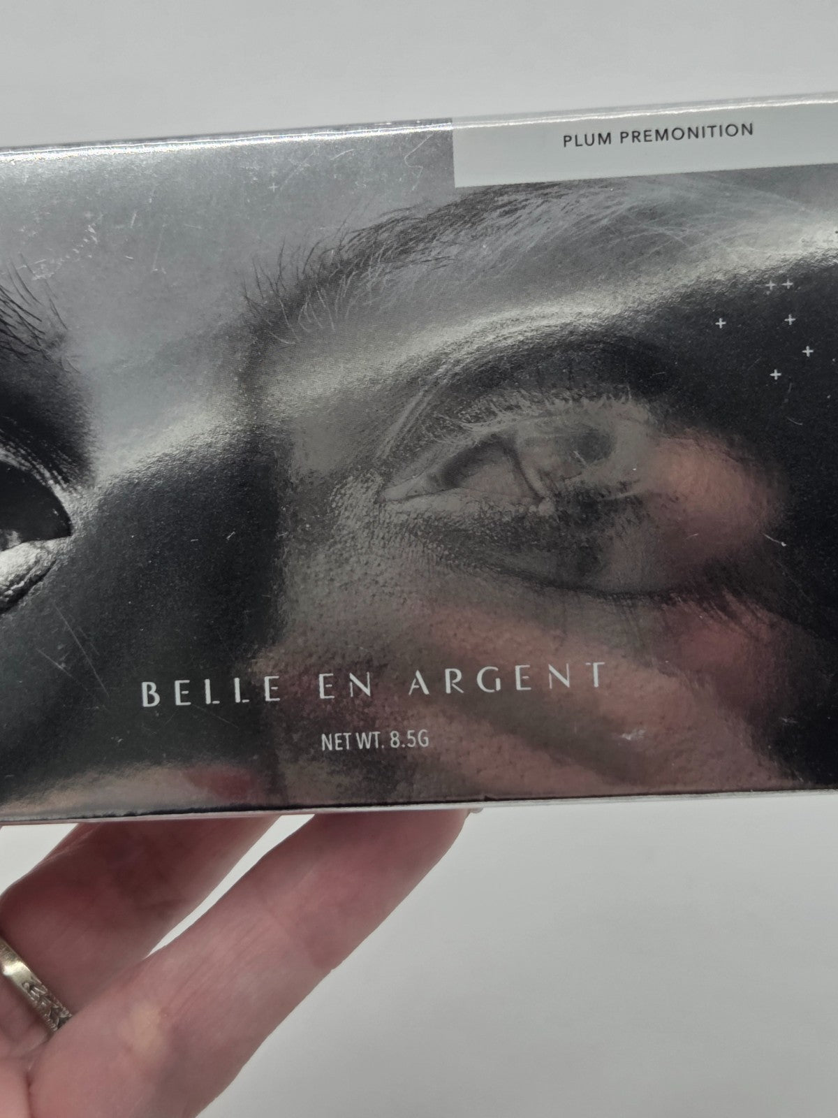 Eyeshadow Palette with Plum, Berry & Neutral Shades - 8.5g