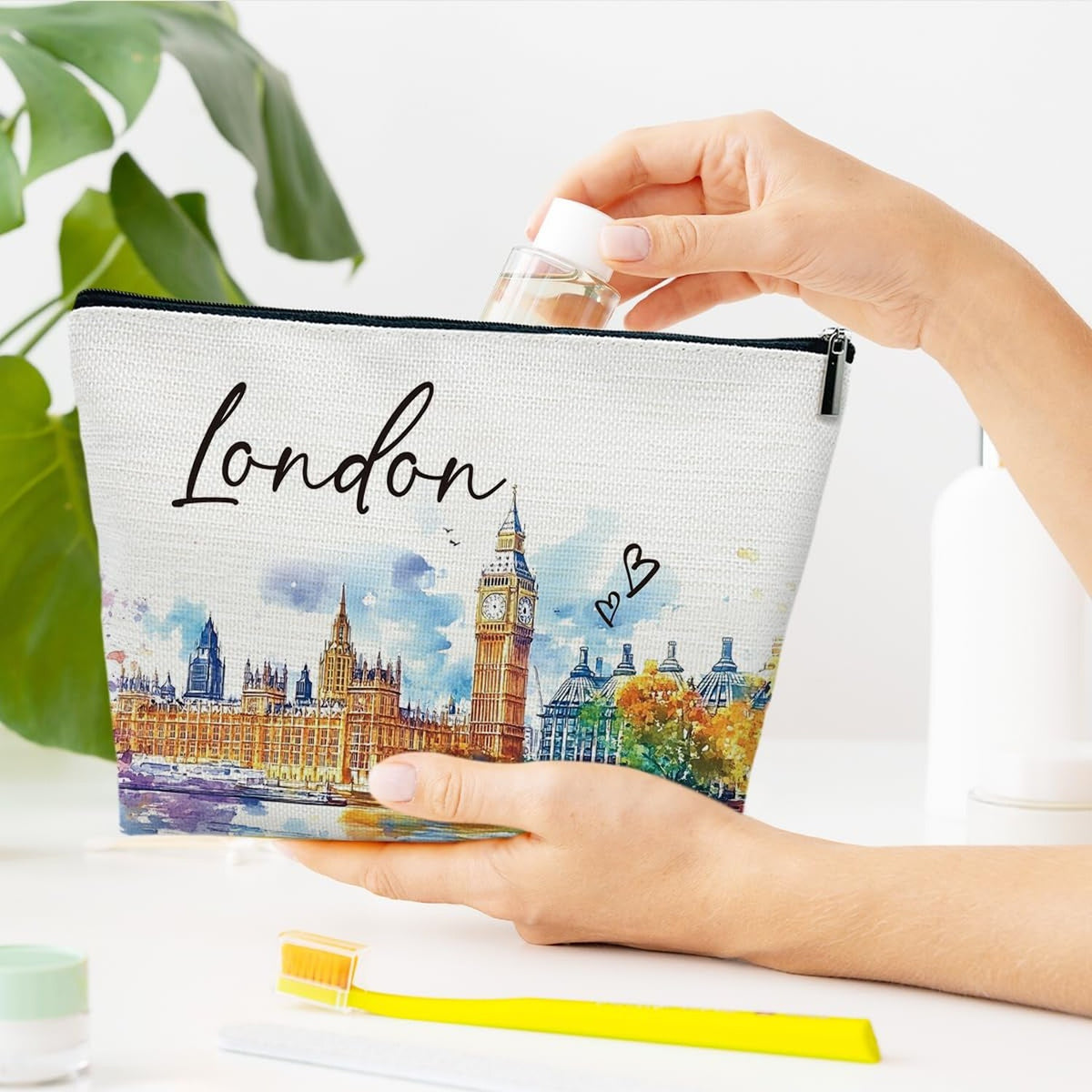 London Travel Makeup Bag with Watercolor City Scene – Large Cosmetic Organizer for Women