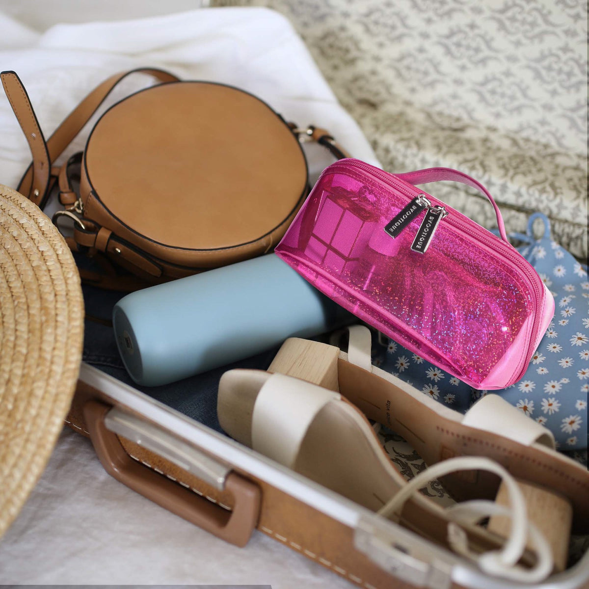 Pink Water-Resistant Makeup Organizer Bag with Multiple Compartments