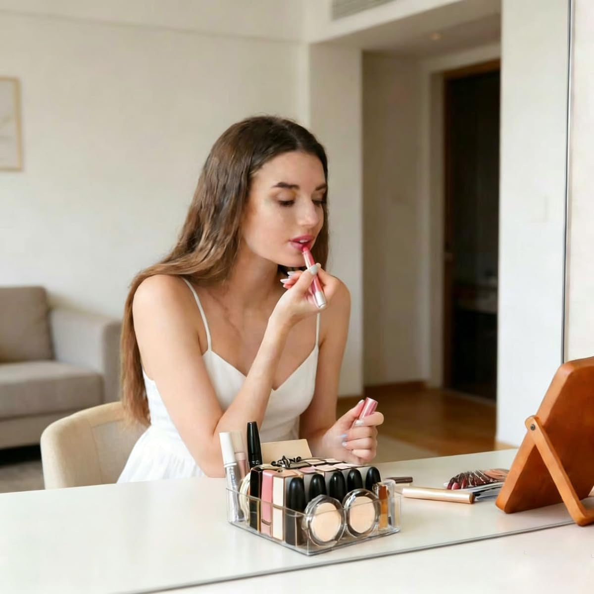 Acrylic Makeup Organizer with 7 Slots for Eyeshadow, Lipstick & Blush