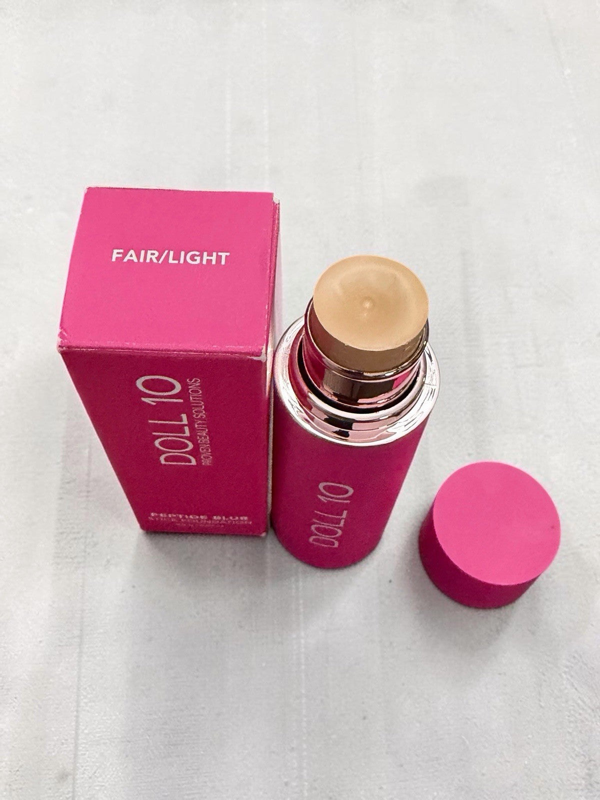 Doll 10 Peptide Blur Stick Foundation - Fair Light, Smooth Pores & Fine Lines
