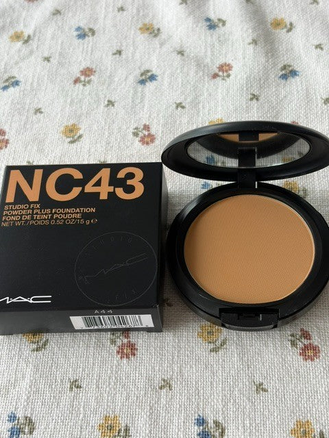 MAC Studio Fix Powder Plus Foundation - Full Coverage Matte Face Powder