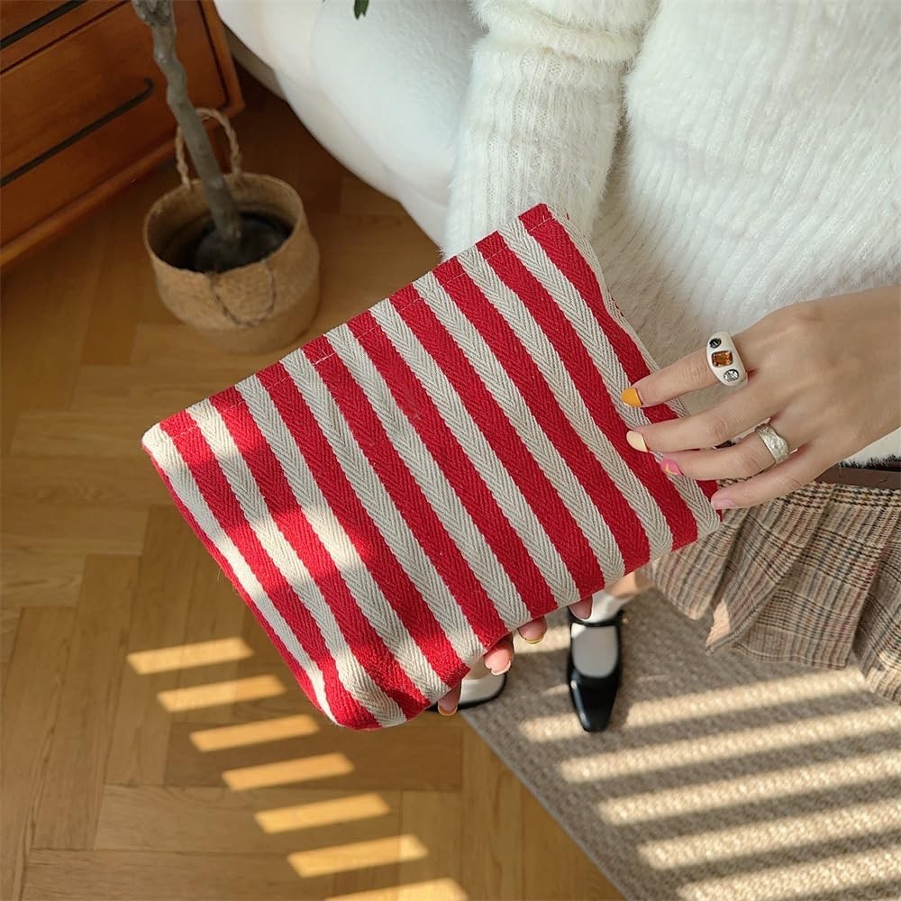 Slim Canvas-Lined Makeup Bag for Women – Zipper Cosmetic Pouch for Travel & Daily Use
