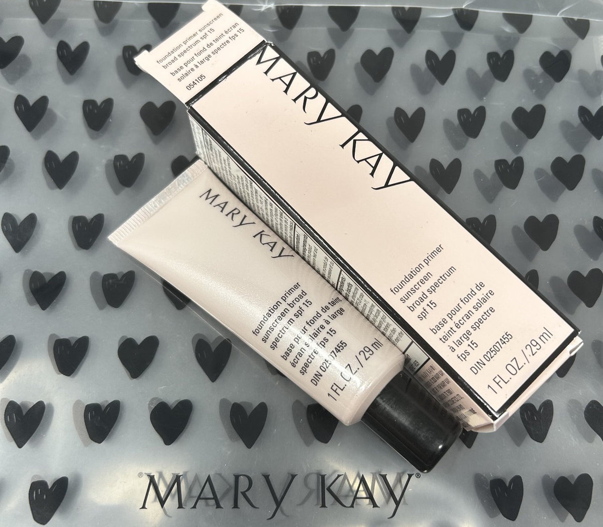 Mary Kay Foundation Primer Sunscreen SPF 15 - Broad Spectrum, Discontinued