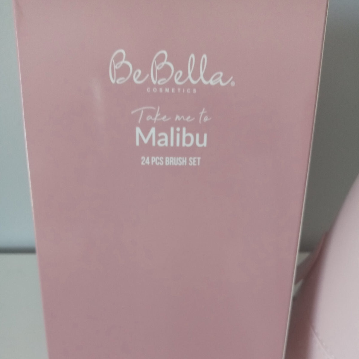 BeBella Take Me To Malibu 24-Piece Makeup Brush Set in Case - Pastel Pink