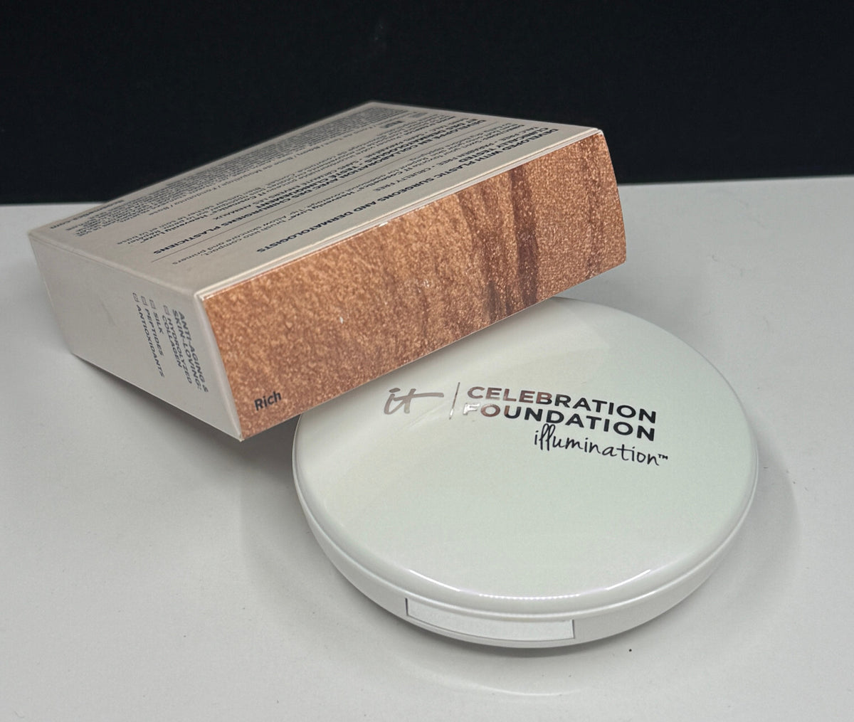 It Cosmetics Celebration Foundation Illumination Rich 0.3oz Face Powder Foundation - Anti-Aging Hydrating Makeup