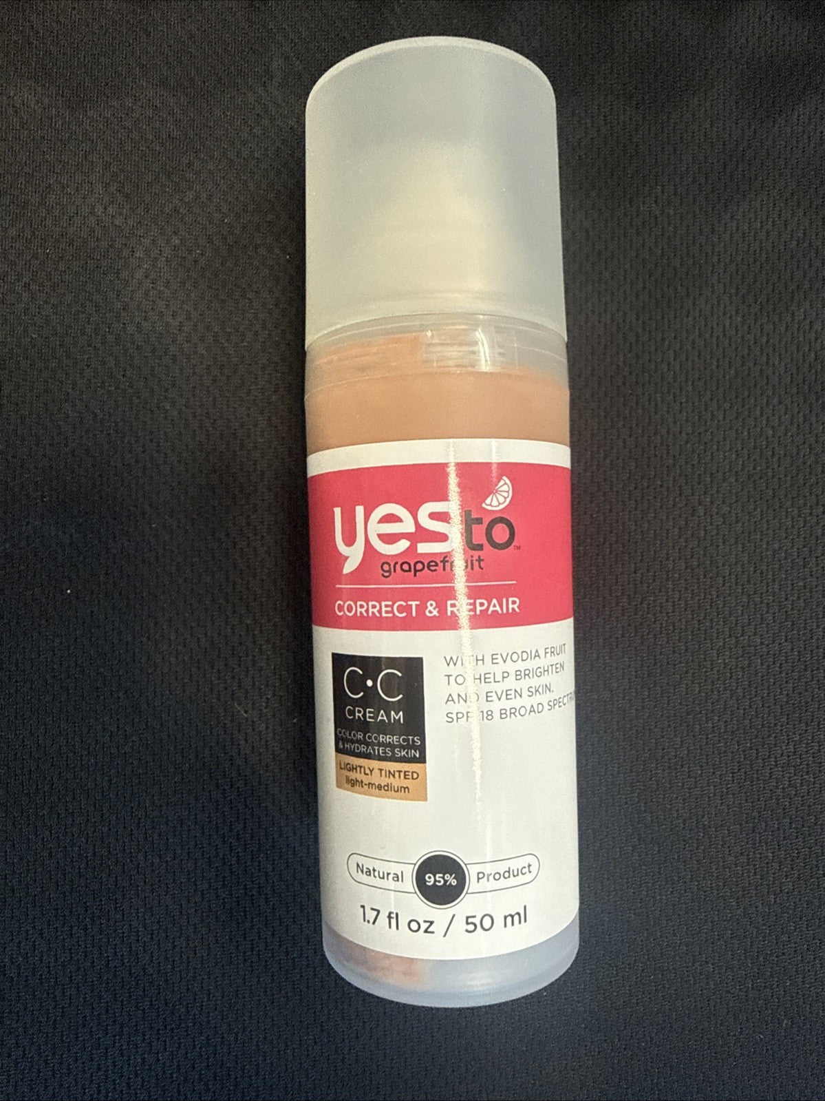 YES TO GRAPEFRUIT Correct & Repair Cream LIGHT-MEDIUM SPF18 Brighten