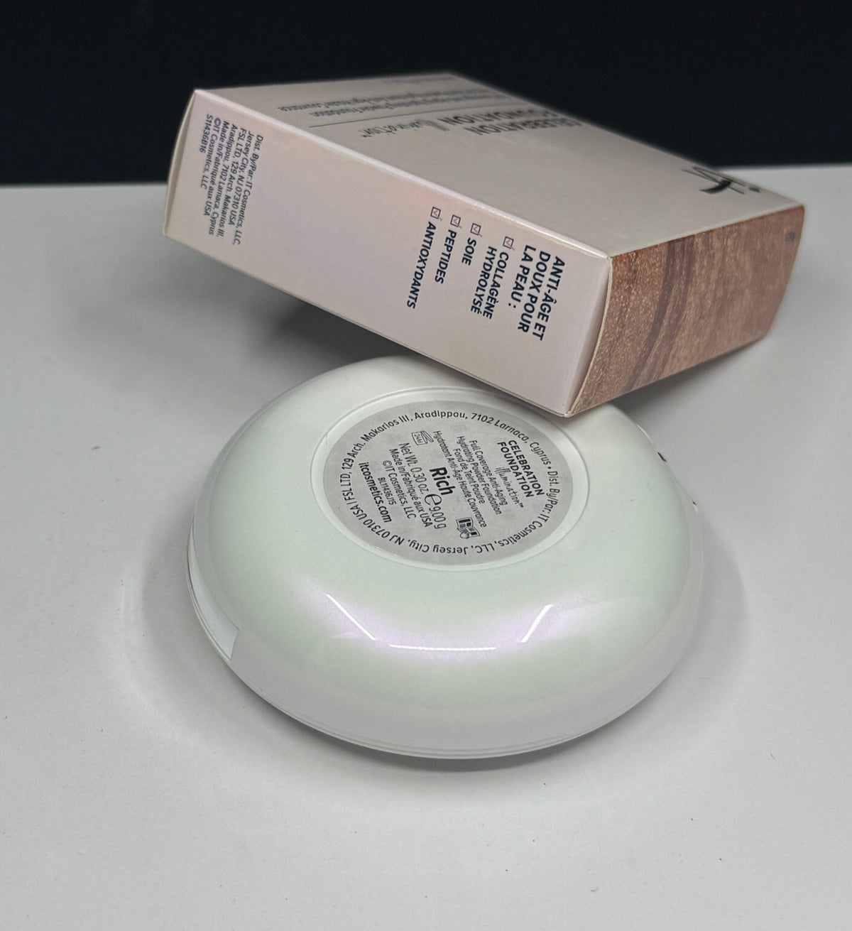 It Cosmetics Celebration Foundation Illumination Rich 0.3oz Face Powder Foundation - Anti-Aging Hydrating Makeup