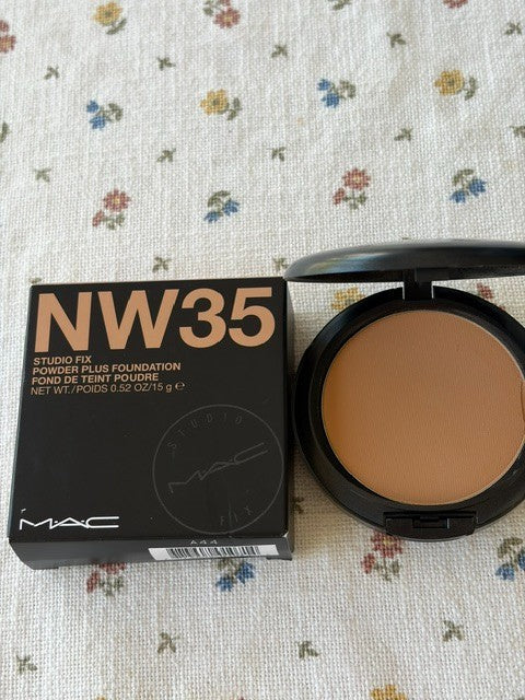 MAC Studio Fix Powder Plus Foundation - Full Coverage Matte Face Powder