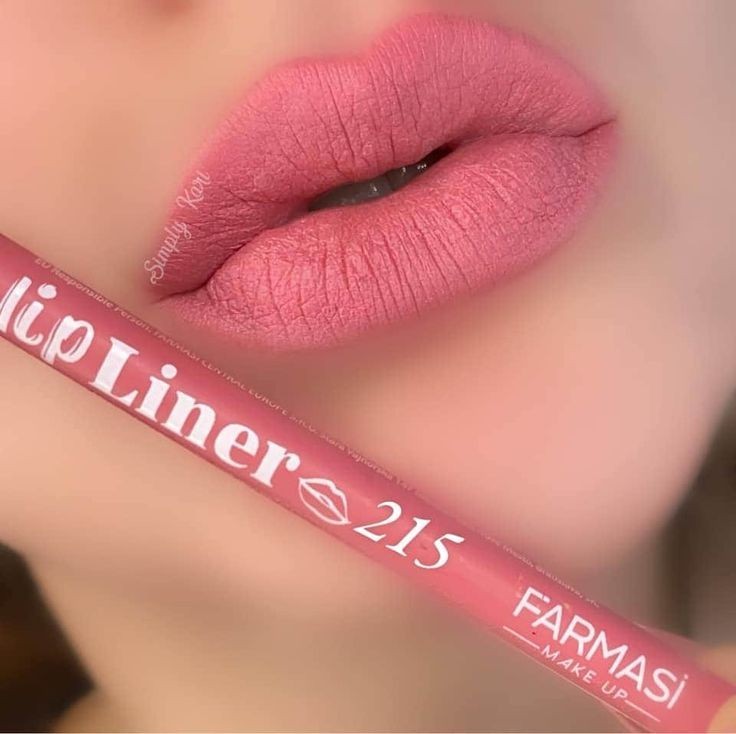 Lip Liner Pencil 215 - Farmasi