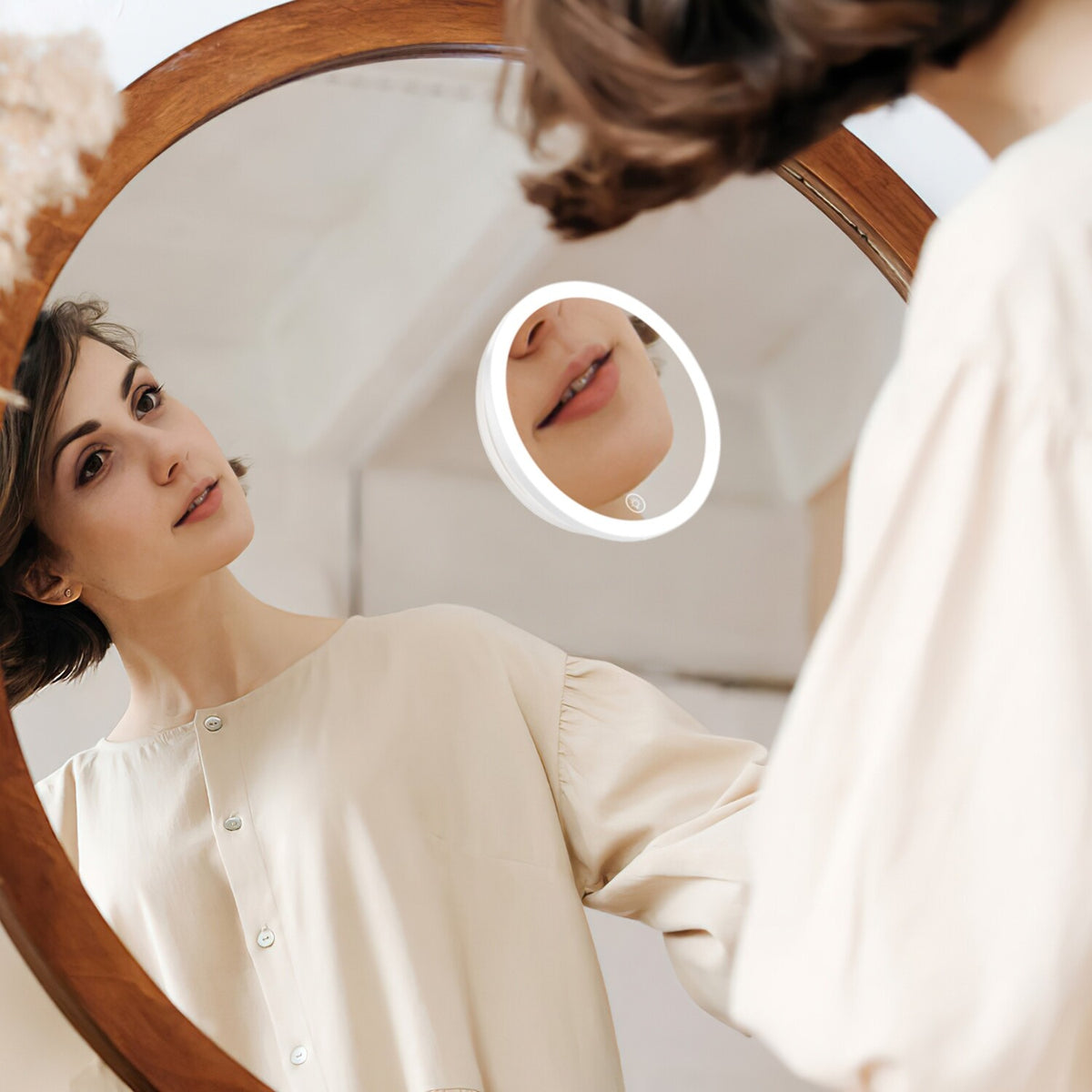 Lighted Magnifying Makeup Mirror with 3 Dimmable LED Colors - Travel Compact