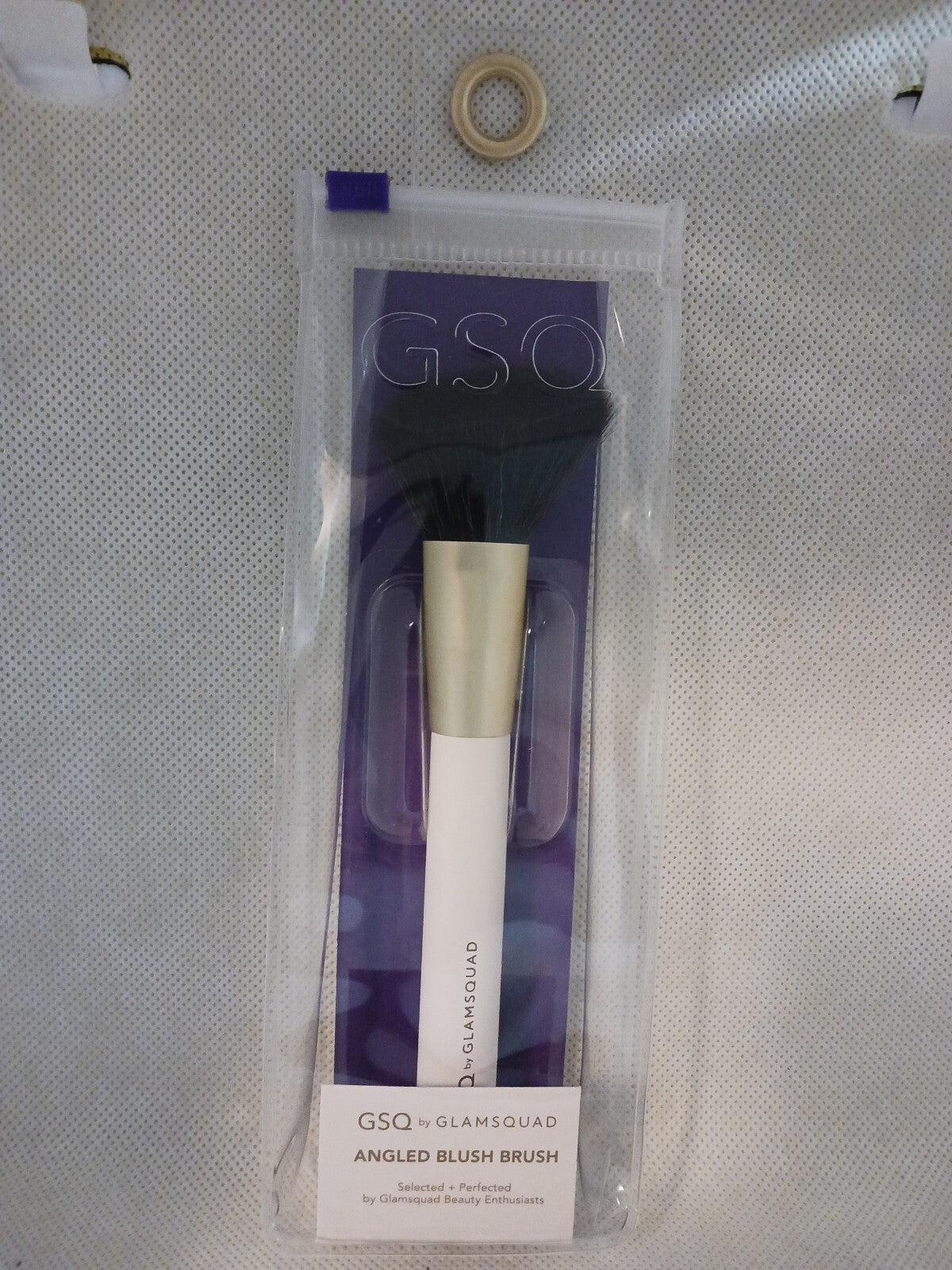 Angled Blush Brush with Synthetic Bristles - Makeup Brush for Powder & Cream Blush