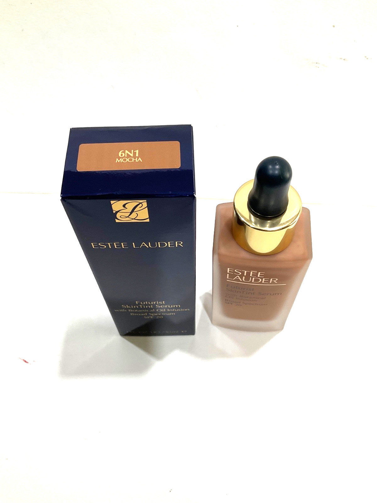 Estee Lauder Futurist Skin Tint Serum SPF 20 – Full Range of Shades, 1 oz