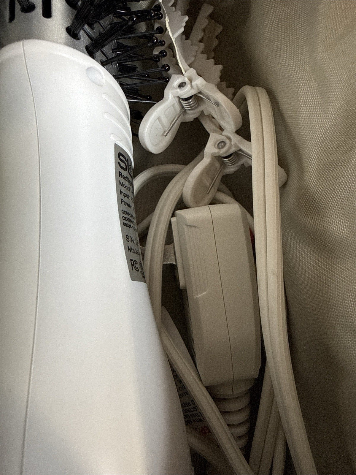 Red Light Therapy Travel Hair Brush Dryer - Skin & Hair Care Device