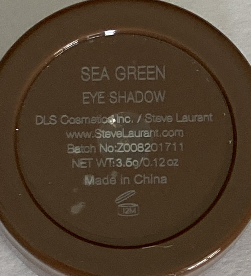 Sea Green Eyeshadow - Vibrant Eye Makeup for a Bold Look