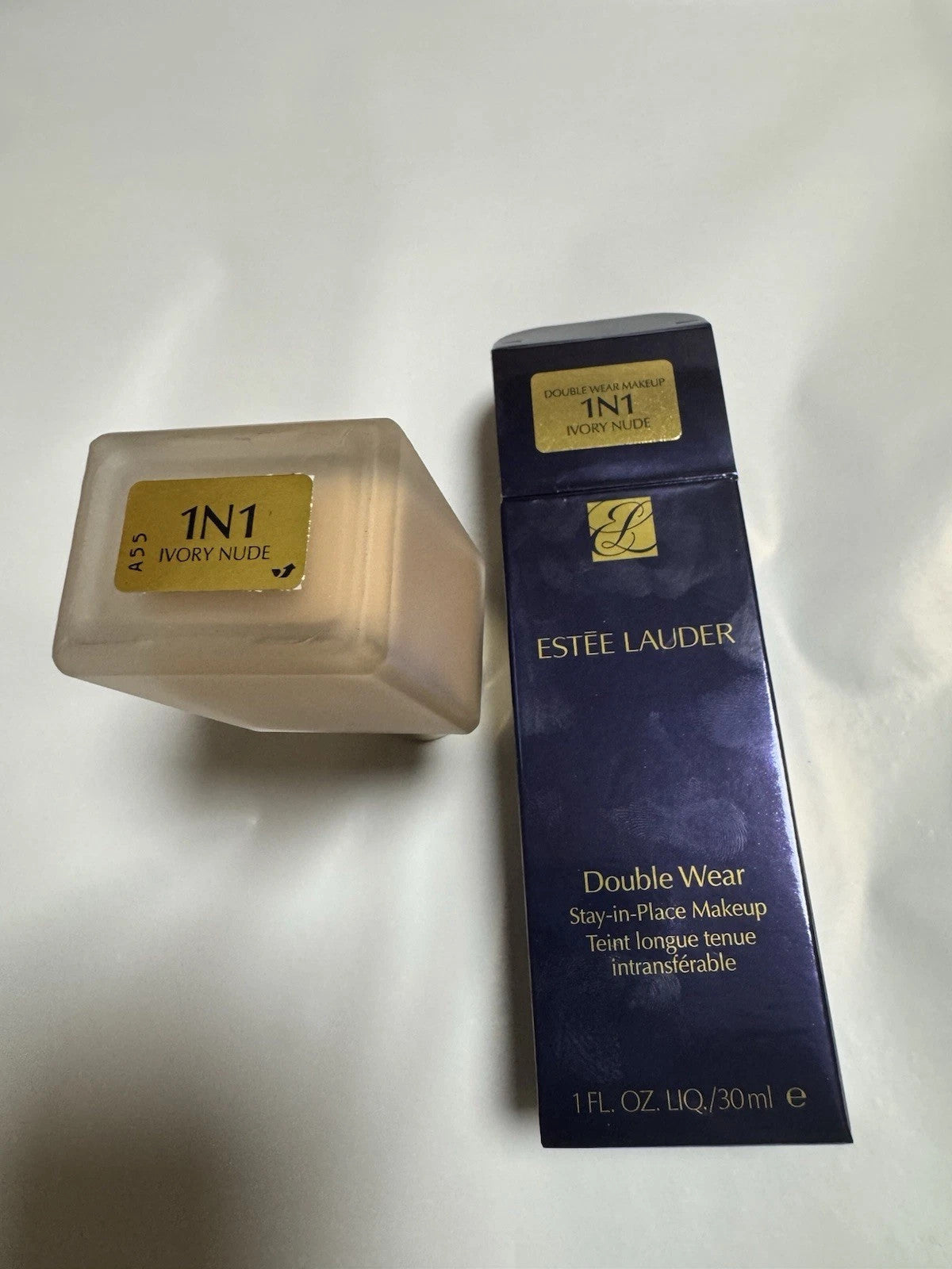 Long-Lasting Stay-in-Place Foundation - Multiple Shades, Original Formula