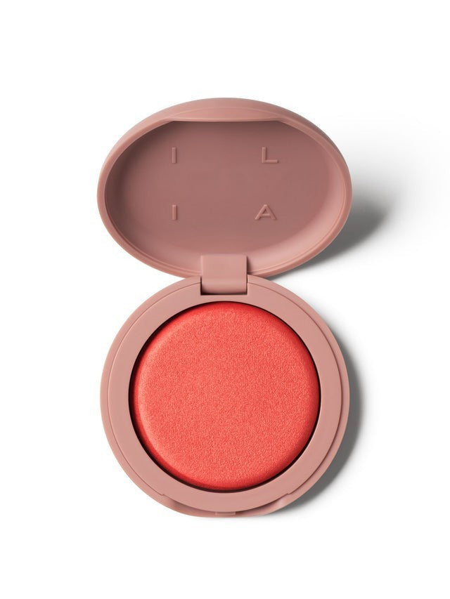 Blurring Blush Powder - Soft Focus, Long-Lasting, Hydrating & Buildable