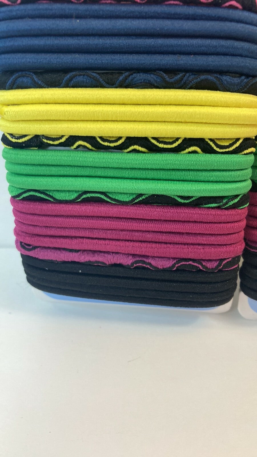 Scunci Comfort Classics No Damage Metal Parts Hair Ties Ponytail