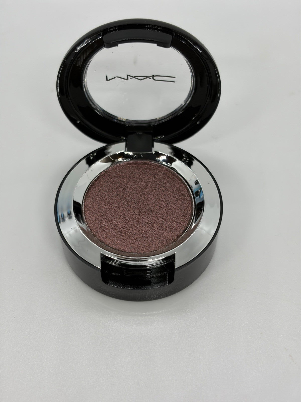 MAC Dazzleshadow Extreme Eyeshadow Incinerated 0.05 oz - New in Box
