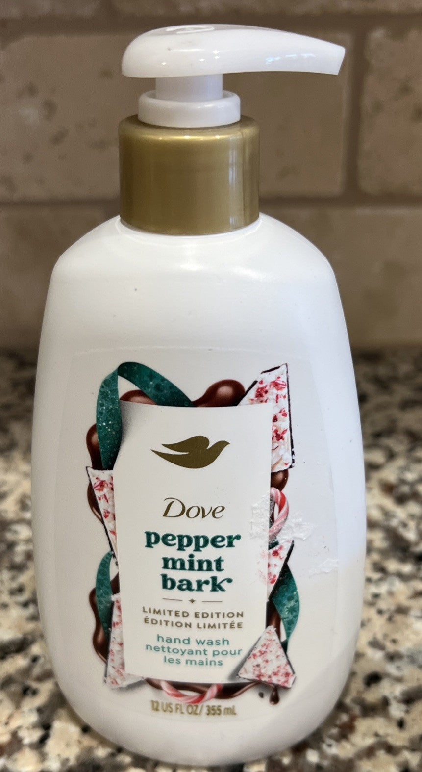 New Set Dove Limited Edition Peppermint Bark Body Scrub 10.5 Oz Hand
